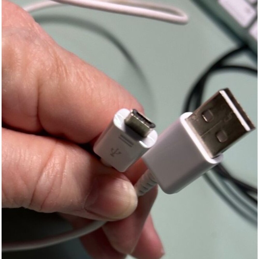 LOT OF 4 USB-A to MICRO-USB Charging & Data Transfer Cables